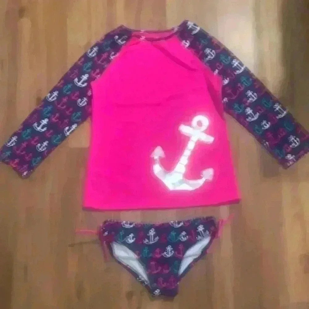 FLAW Garnet Hill Anchors Rashguard Set